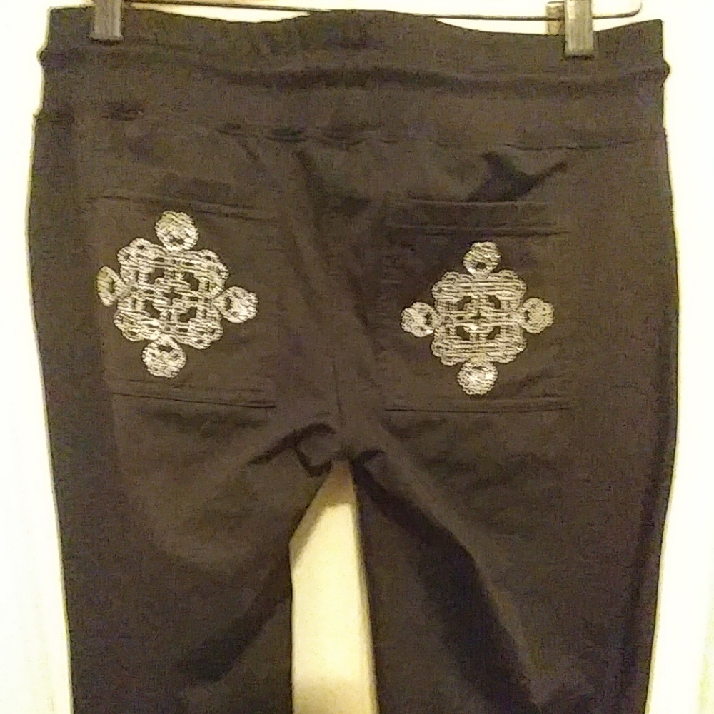 BCBG Comfortable Black Stretch Pants with Emblem